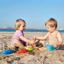 Barcos de Playa y Baño · Hape