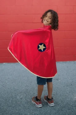 Capa Reversible Wonder · Great Pretenders 5-6 años