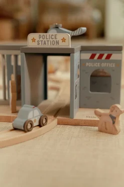 Comisaría de Policía FSC · Little Dutch