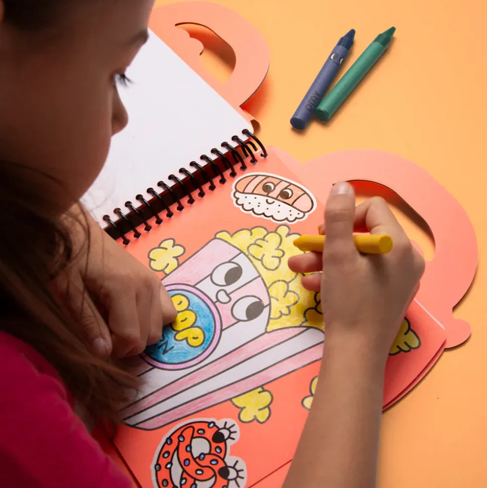 Libro con pinturas y pegatinas Yummi · OMY
