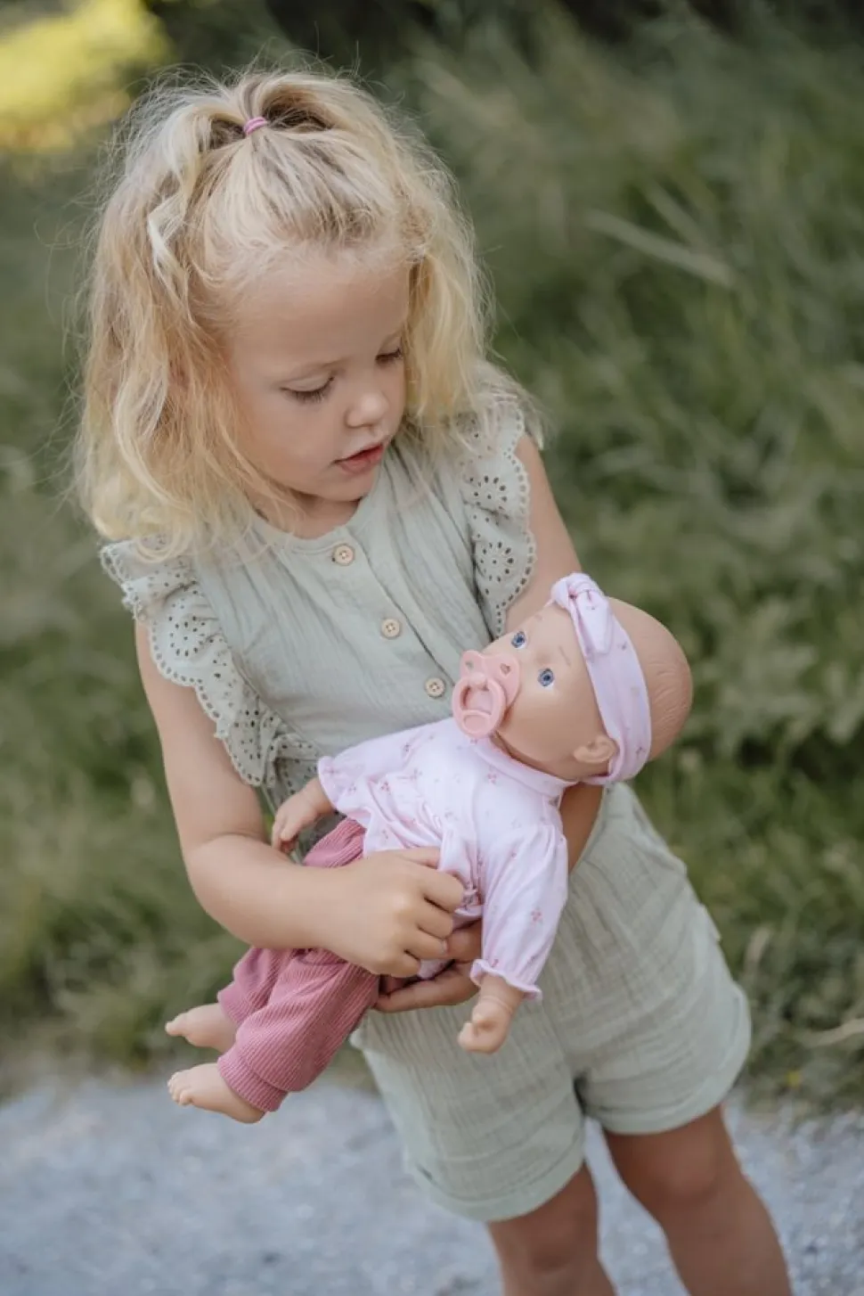 Muñeca Lily · Little Dutch