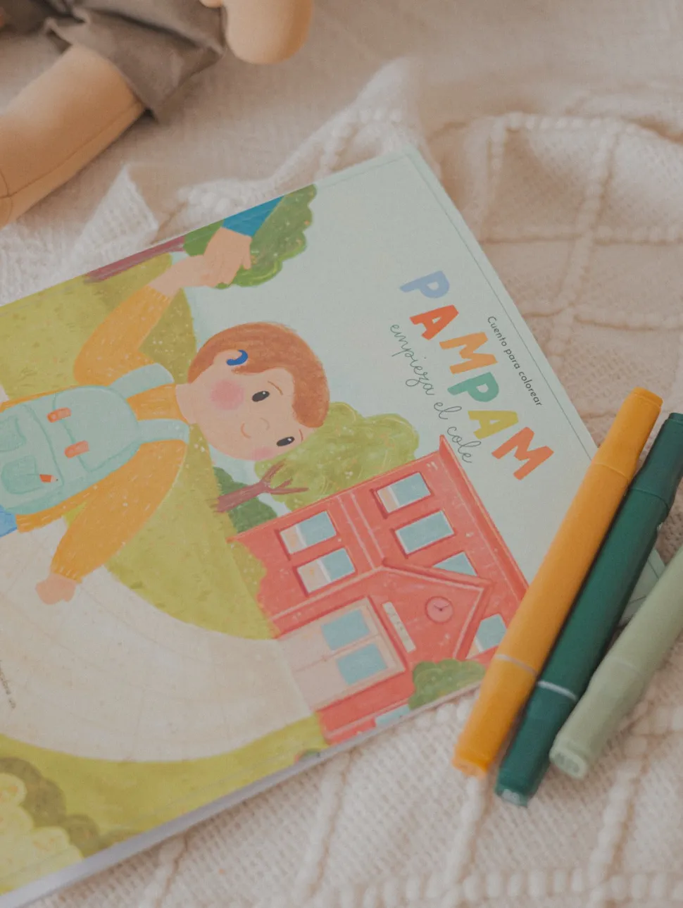 Pampam empieza el cole - Libro para colorear