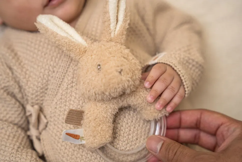 Sonajero Anillo conejito Baby Bunny · Little Dutch